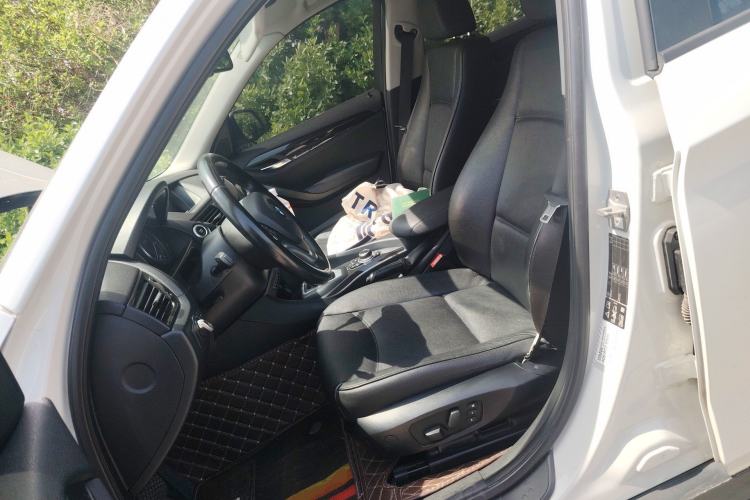 Used BMW X1 2015 xDrive20i Fashion Upgrade Edition
