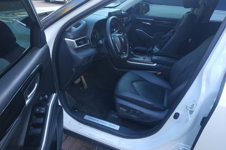 Used Toyota Highlander 2023 2.5L Smart Electric Hybrid Dual-Engine Four-Wheel Drive Prestige Version – 7 Seats
