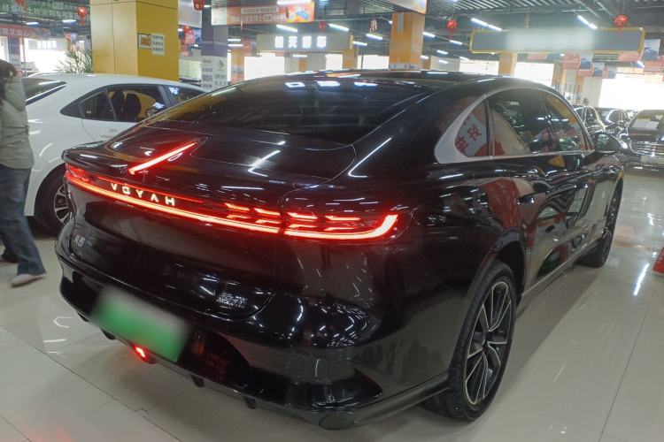 Used VOYAH PASSION 2024 PHEV Four-Wheel Drive Ultra-Long Range Flagship Model
