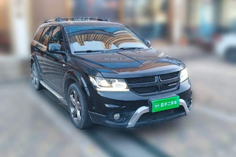 Used Dodge Journey 2016 2.4L Two-Wheel-Drive Touring Edition Front Right 45 Deg