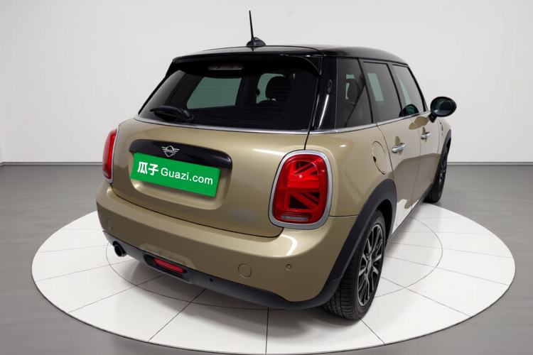 Used MINI 2018 1.5T COOPER Classic Edition Five-Door Version Rear Right 45 Deg