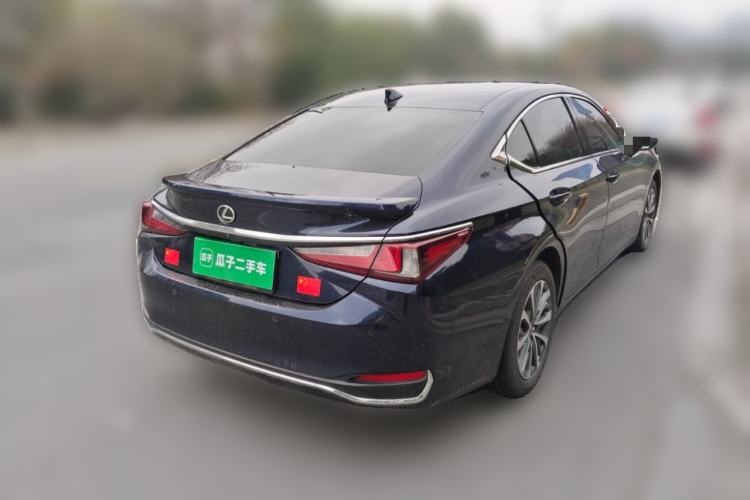 Used Lexus ES 2022 200 Excellence Edition
