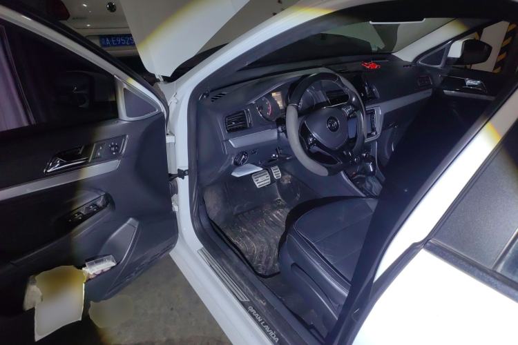 Used Volkswagen Gran Lavida 2015 1.6L Automatic Comfort Edition