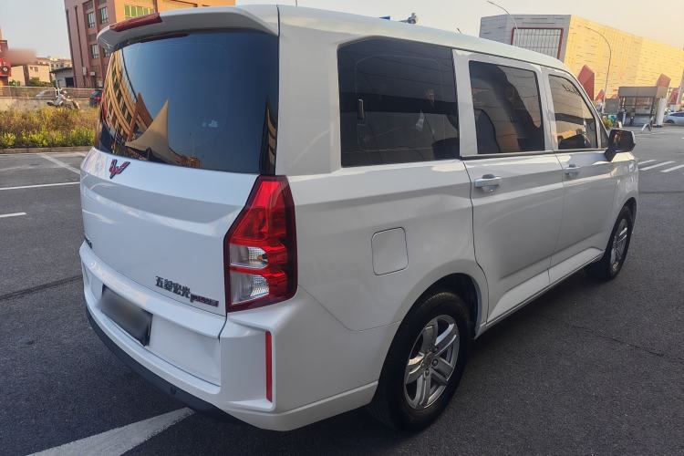 Used Wuling Hongguang PLUS 2020 1.5L Manual Comfort 7-Seater