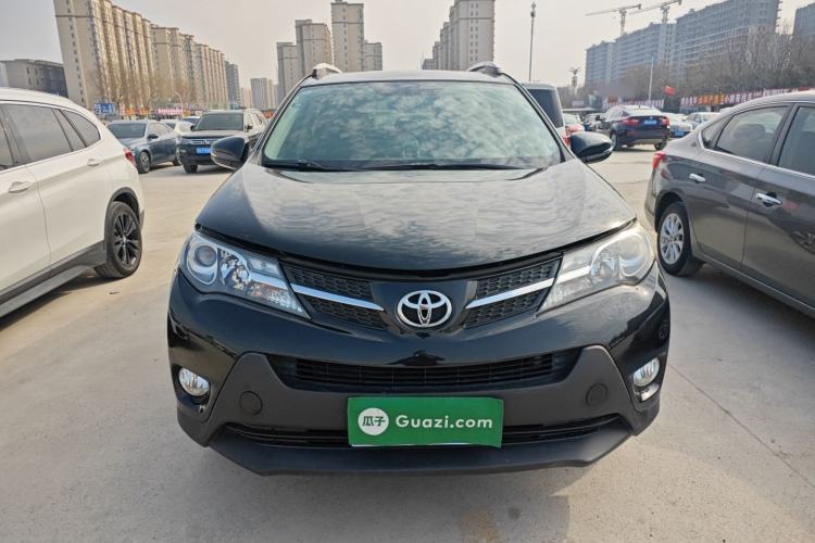 Used Toyota RAV4 2015 2.0L CVT Two-Wheel Drive Fashion Edition