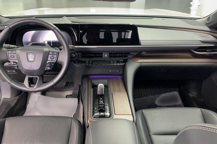 Used Toyota Crown 2024 2.5L Comfort Edition
