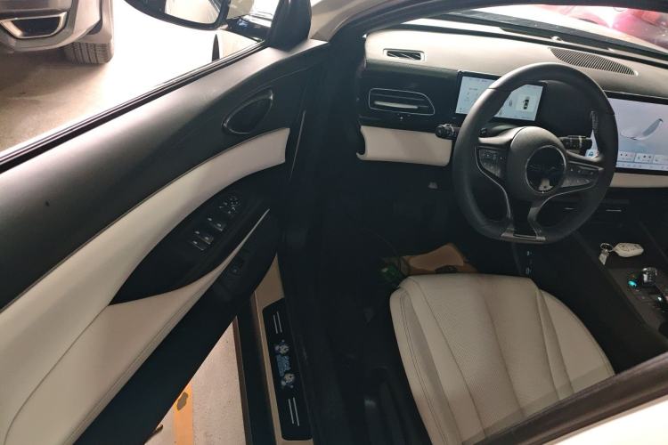 Used BYD Seal 06 New Energy 2025 DM-i Smart Drive 80KM Luxury Model Driver Seat