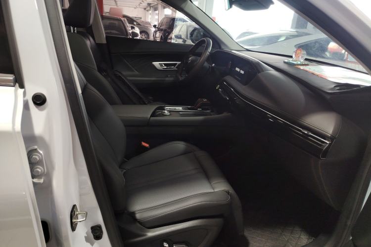 Used Dongfeng Aeolus Huge 2024 Mach Power 1.5T Premium Model