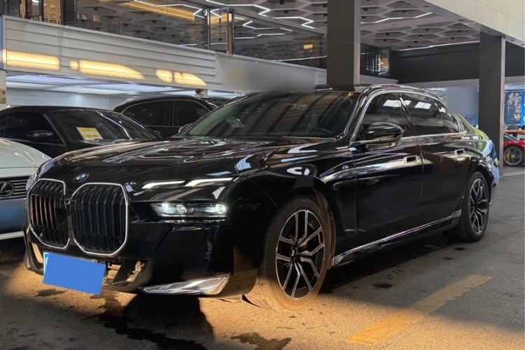 Used BMW 7 Series 2023 735Li M Sport Package