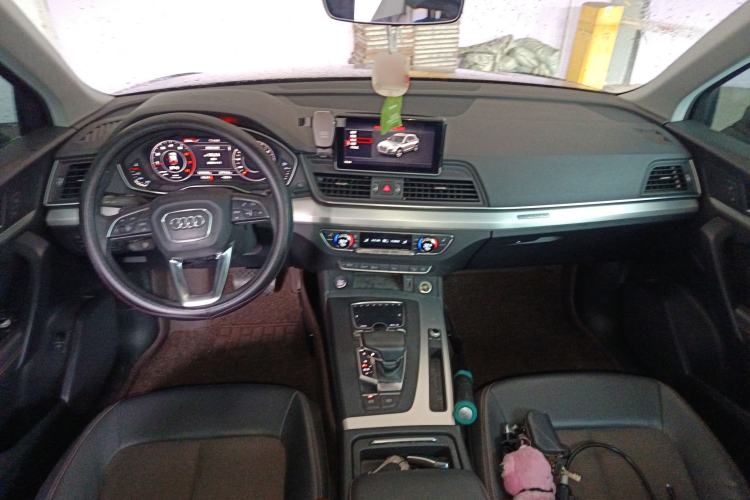 Used Audi Q5L 2018 40 TFSI Prestige Fashion Edition China V Center Console