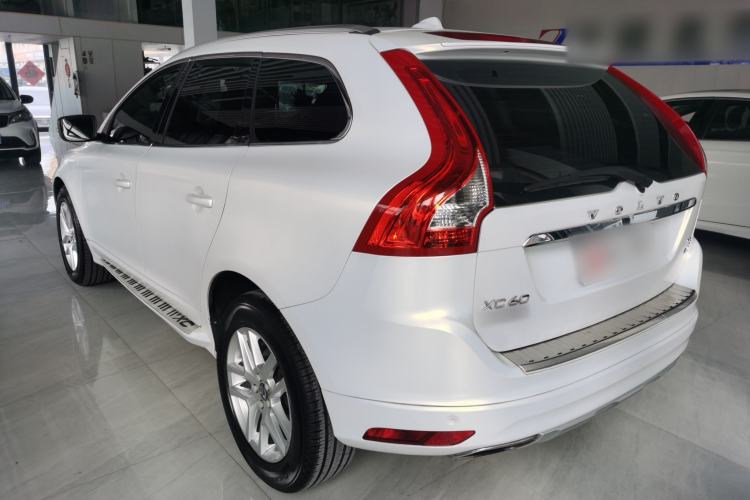 Used Volvo XC60 2017 T5 AWD Smart Upgrade Model