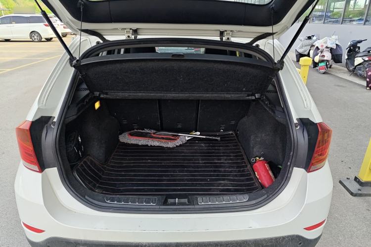 Used BMW X1 2015 sDrive18i Leading Edition