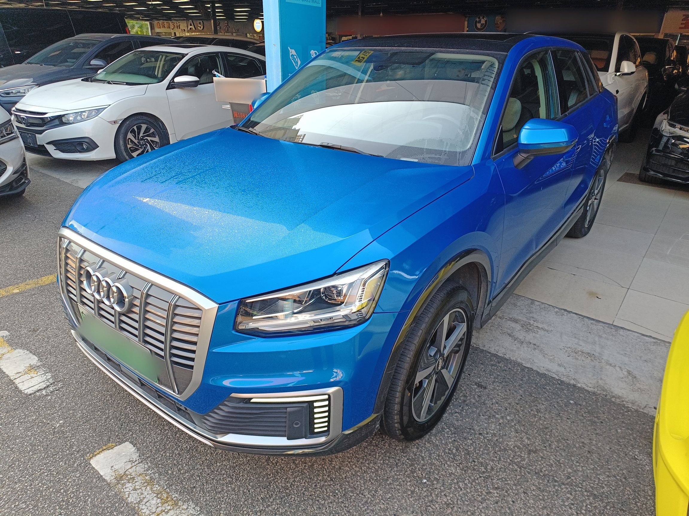 Под передней частью автомобиля