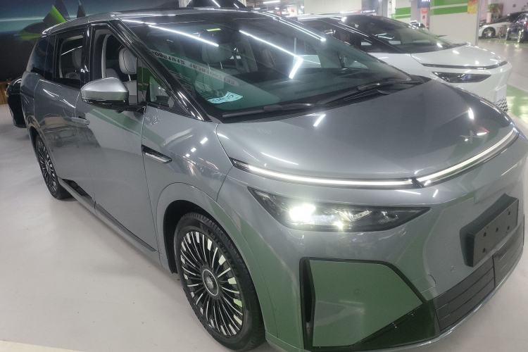 Used XPeng X9 2026 Model—Range-Extended Version 1602 Ultra