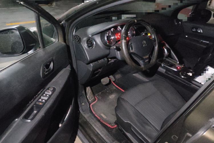 Used Peugeot 3008 2013 2.0L Automatic Classic Edition
