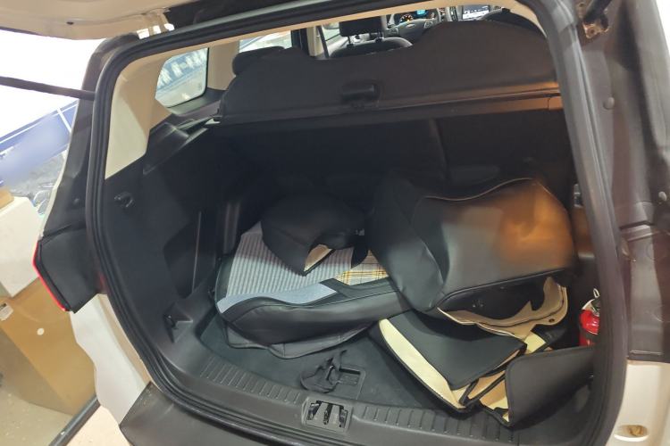 Used Ford Kuga 2017 EcoBoost 180 Two-Wheel-Drive Elite Trim
