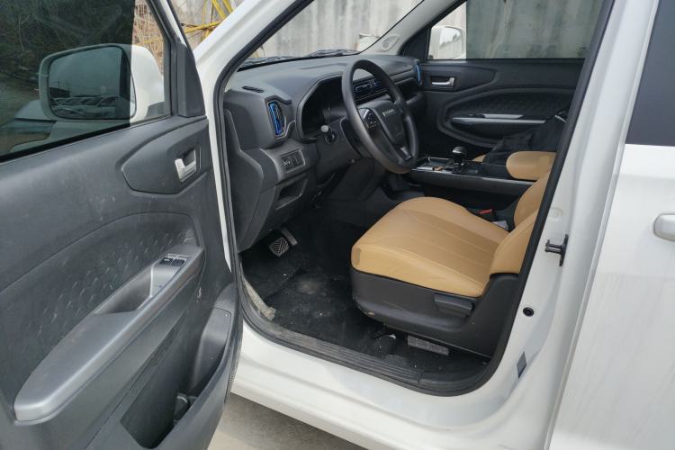 Used Dongfeng Fengon E380 2023 Commercial Version – Comfort Edition 8 Seats
