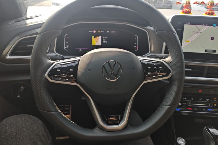 Used Volkswagen T-ROC 2025 300TSI DSG Two-Wheel Drive Chen Guang Edition