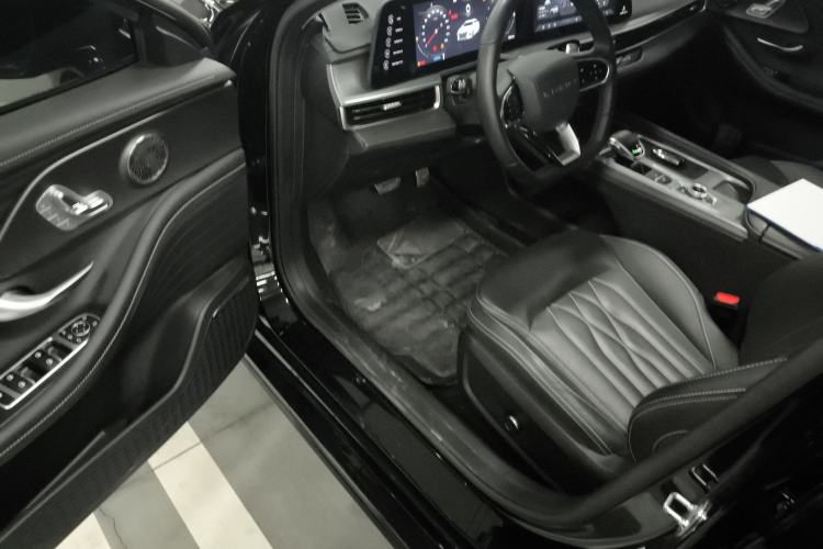 Used Chery Arrizo 8 2023 High-Performance Edition 2.0T DCT Powerfully Equipped
