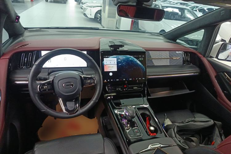 Used GAC Trumpchi M8 2023 Zongshi Series Dual-Motor Flagship Edition Center Console