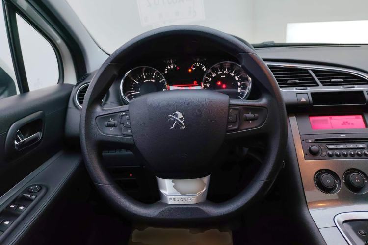 Used Peugeot 3008 2018 2.0L Automatic Classic Edition