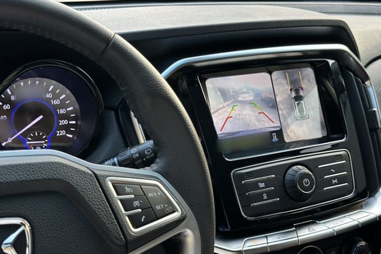 Used JMC Yusheng S350 2016 2.0T Automatic All-Wheel Drive Gasoline Ultra-Luxury 5-Seater
