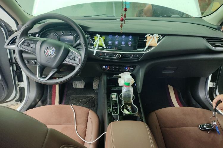 Used Buick Regal 2022 552T Smart Edition Center Console