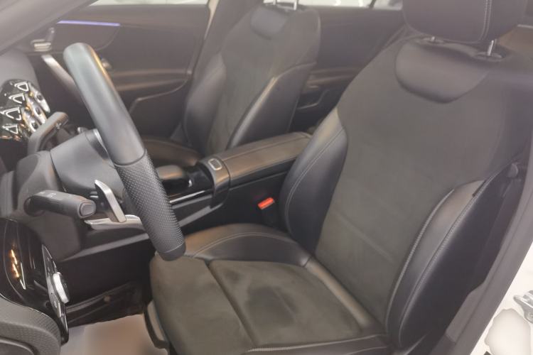 Used Mercedes-Benz A-Class 2022 Revised Version A 200 L Sport Sedan Fashionable Style
