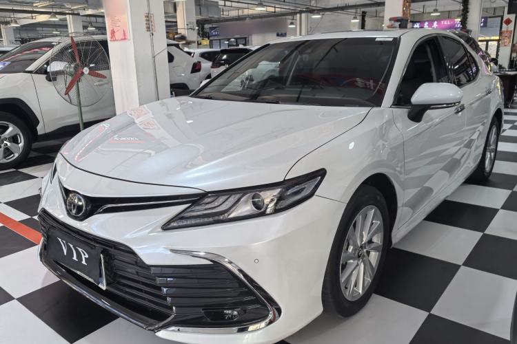 Used Toyota Camry 2021 2.0G Luxury Edition
