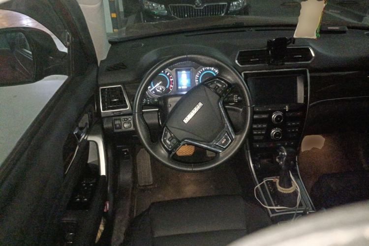 Used Haval H2 2016 Red-Label 1.5T Automatic Two-Wheel Drive Luxury Model
