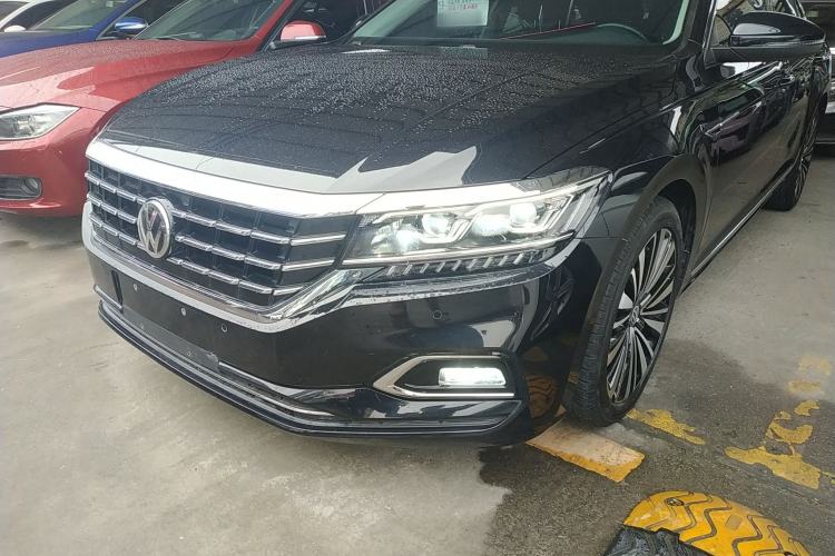 Used Volkswagen Passat 2020 330TSI Luxury Edition China VI