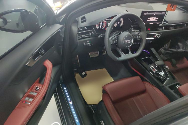 Used Audi A4L 2024 40 TFSI Luxury Dynamic Edition