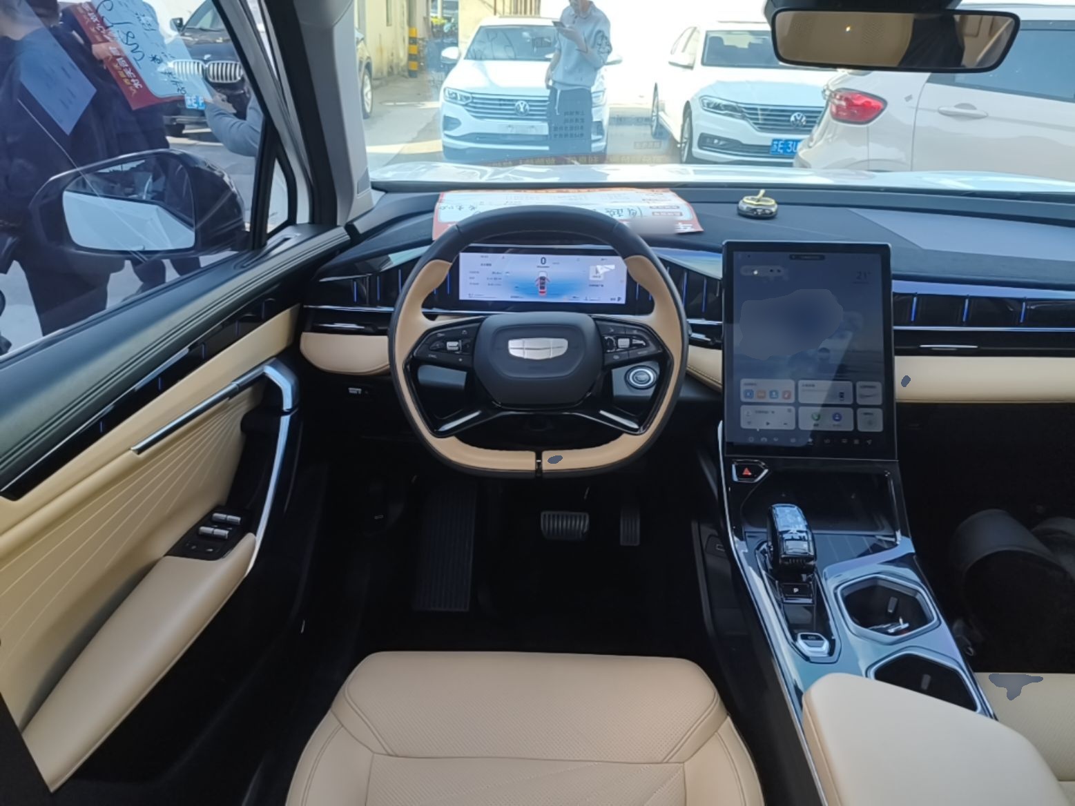 Geely Auto FX11 2023 1.5TD DCT Prestige Edition — снимка 13