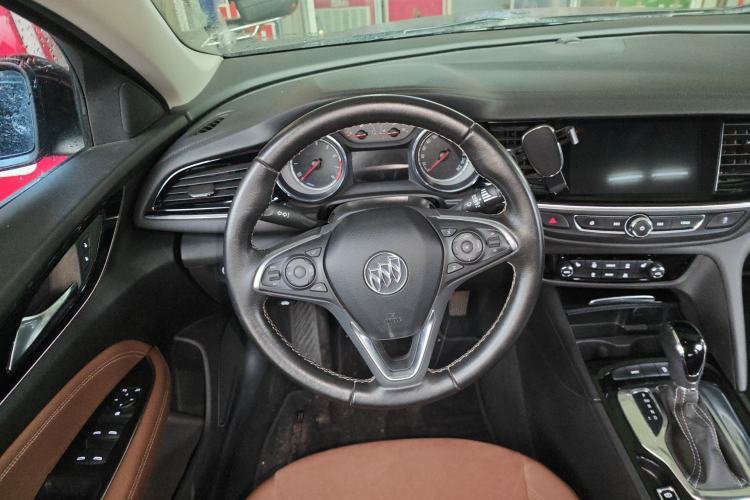 Used Buick Regal 2019 20T Elite Version China VI Standard Steering Wheel