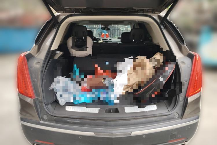 Used Cadillac XT5 2016 25T Luxury Model Trunk