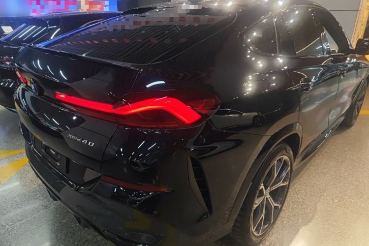 Used BMW X6 2022 Second Facelift xDrive40i M Sport Package Rear Right 45 Deg