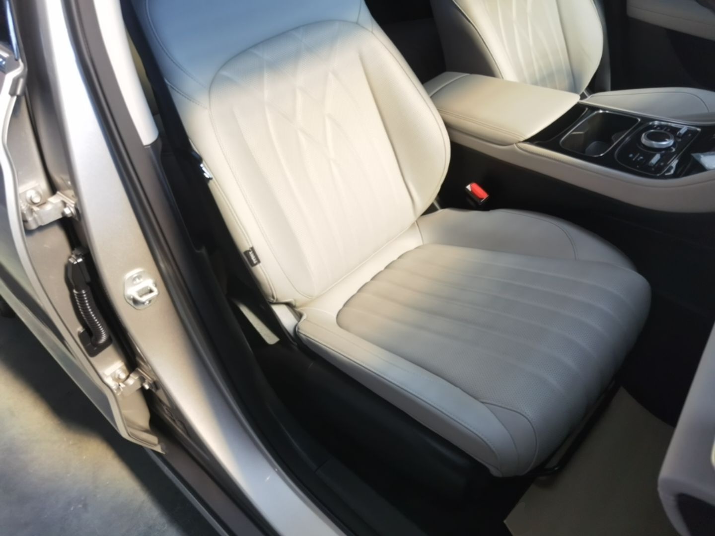 Geely Galaxy Stellar 6 2026 Model 125km Exploration+ Edition — снимка 19