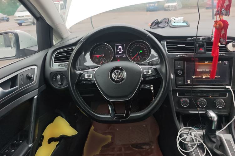 Used Volkswagen Golf 2019 280TSI DSG Comfort Version China VI Standard Steering Wheel