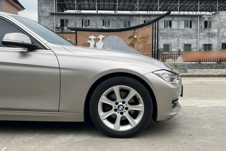 Used BMW 3 Series 2015 328Li Fashion Model
