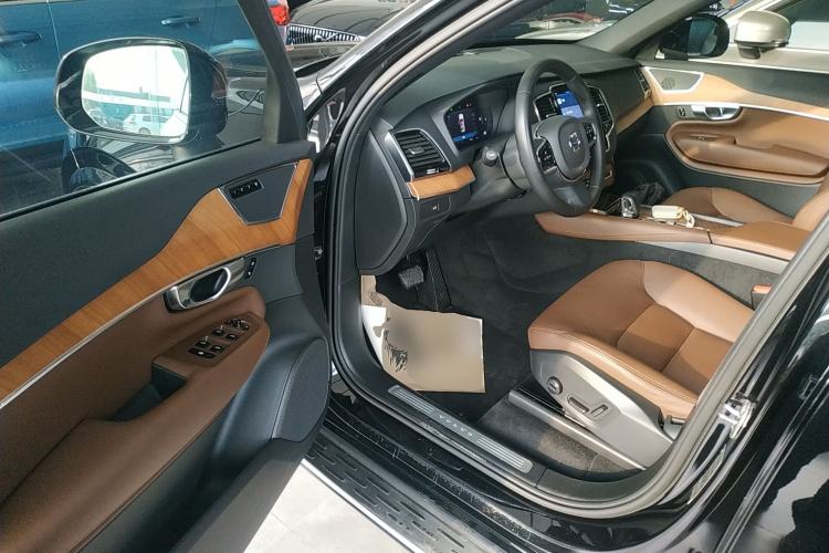 Used Volvo XC90 2023 B6 Zhiyi Luxury Edition 7-Seater Driver Seat