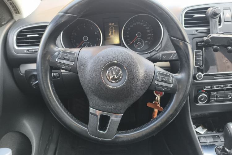 Used Volkswagen Golf 2012 1.4TSI Automatic Luxury Edition
