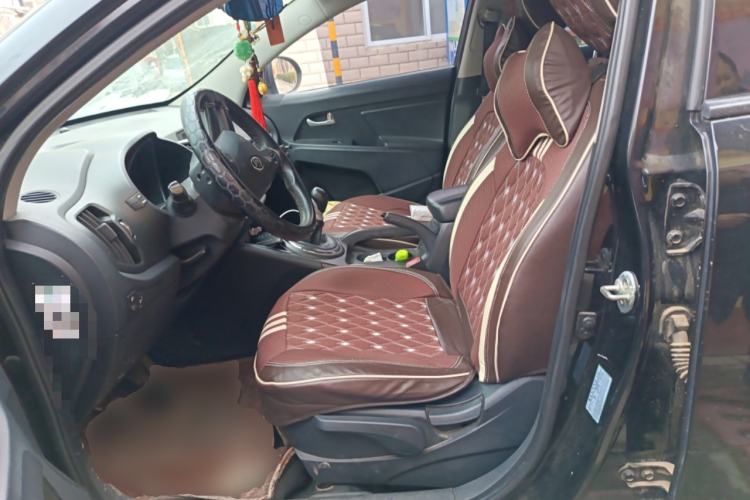 Used Kia Sportage R 2012 2.0L Manual Two-Wheel Drive GL Trim
