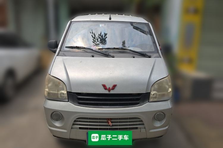 Used Wuling Zhiguang 2010 1.0L New Version Practical Short-Body L2Y
