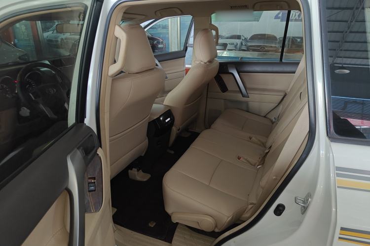 Used Toyota Prado 2014 2.7L Middle East Version Parallel Import