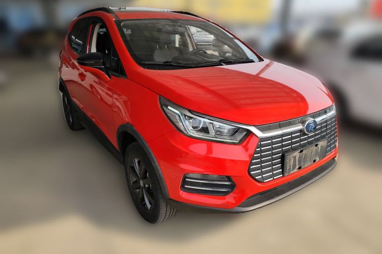 Used BYD Yuan New Energy 2018 EV360 Smart Connect Cool Edition Front Right 45 Deg