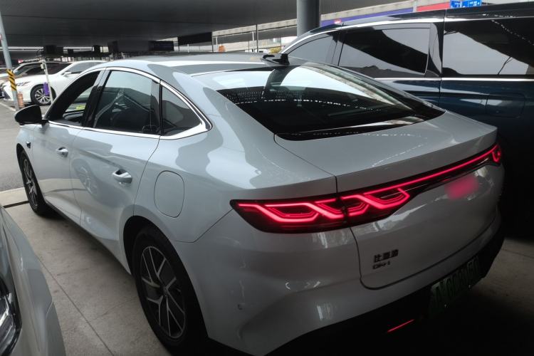 Used BYD Qin L 2025 DM-i Smart Drive 120KM Superior Model
