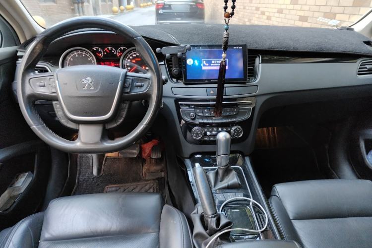 Used Peugeot 508 2013 2.0L 2nd Anniversary Edition Automatic Smart Enjoyment Version Center Console