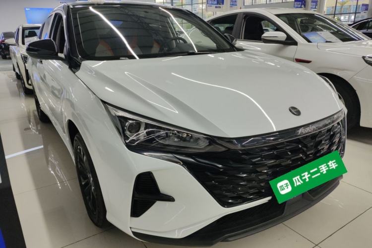 Used Dongfeng Aeolus Yixuan 2023 Mach Edition 1.5L Automatic Chasing Wind Version Front Right 45 Deg
