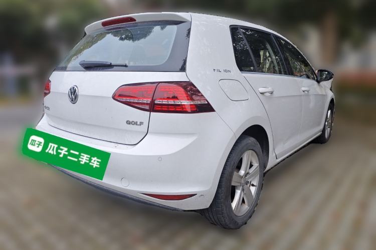 Used Volkswagen Golf 2017 1.6L Automatic Comfort Million-Vehicle Anniversary Edition
