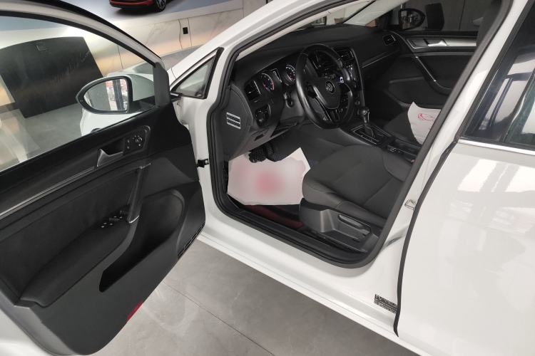 Used Volkswagen Golf 2016 1.6L Automatic Comfort Model